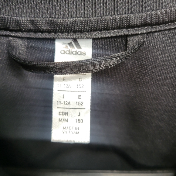 Nike - Picture 3 of 4